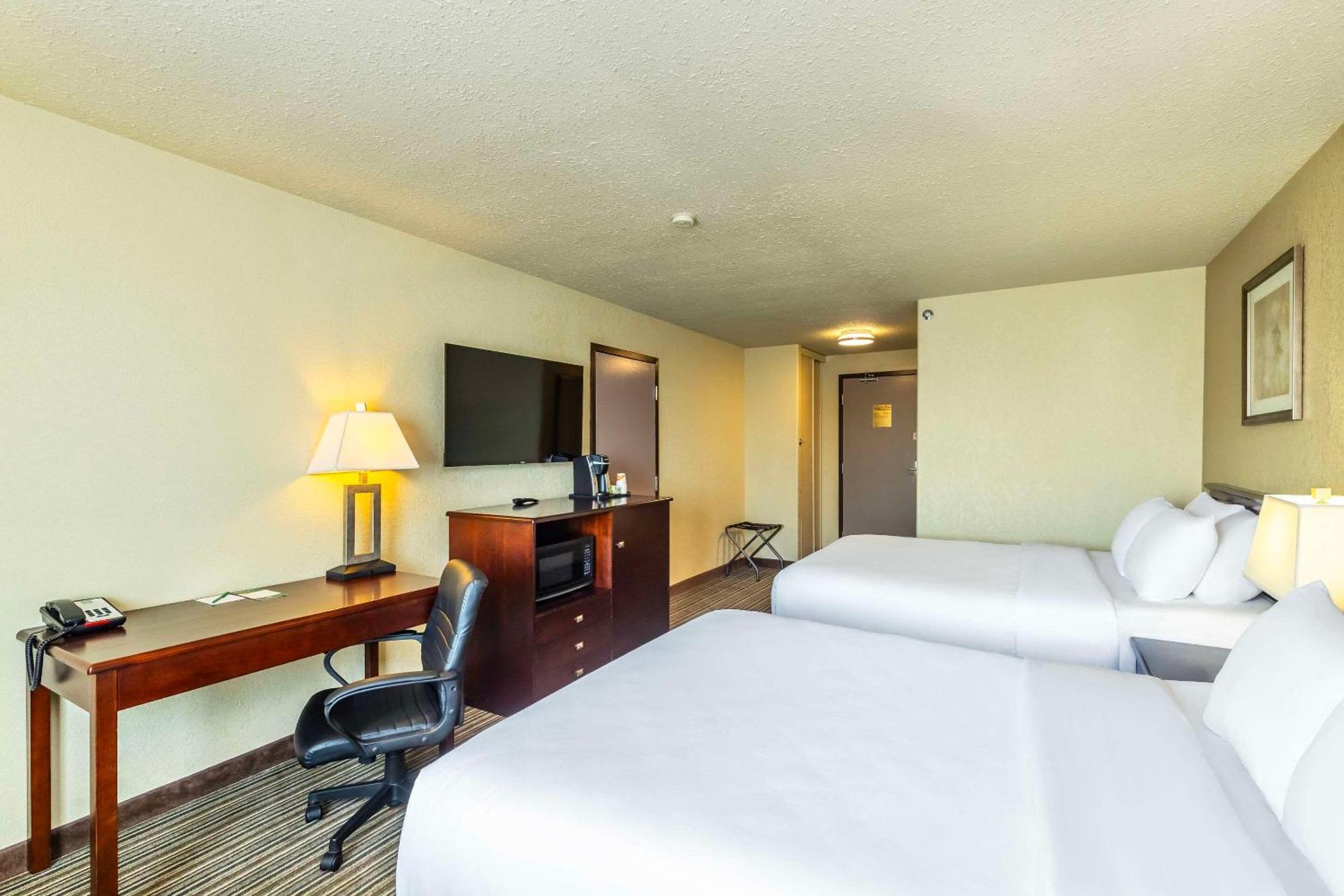 Quality Inn & Suites Yorkton Exterior foto