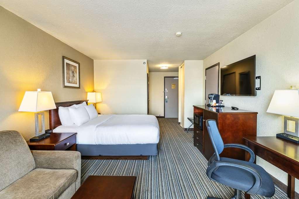 Quality Inn & Suites Yorkton Zimmer foto