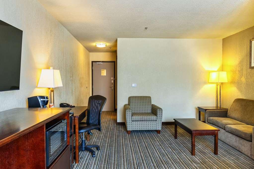 Quality Inn & Suites Yorkton Zimmer foto