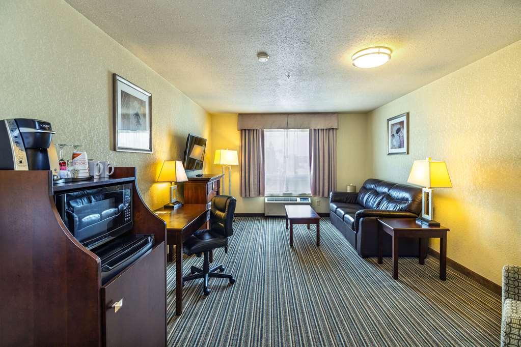 Quality Inn & Suites Yorkton Zimmer foto